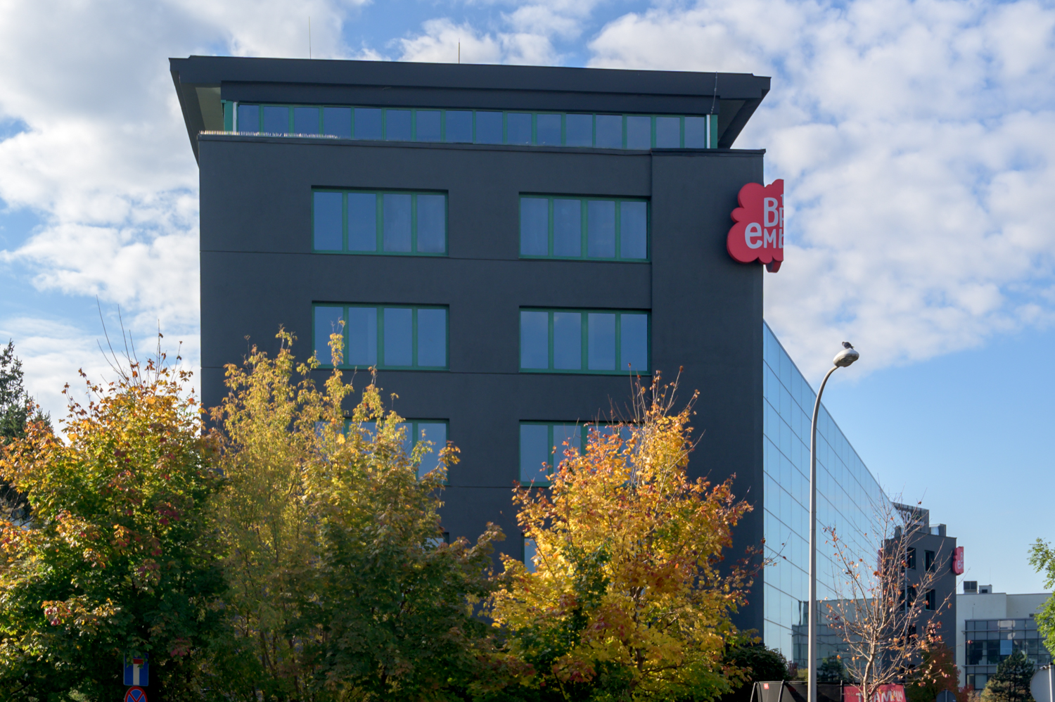 Zdjęcie architektury budynku Ochota Office Park (obecnie Adgar Park West)